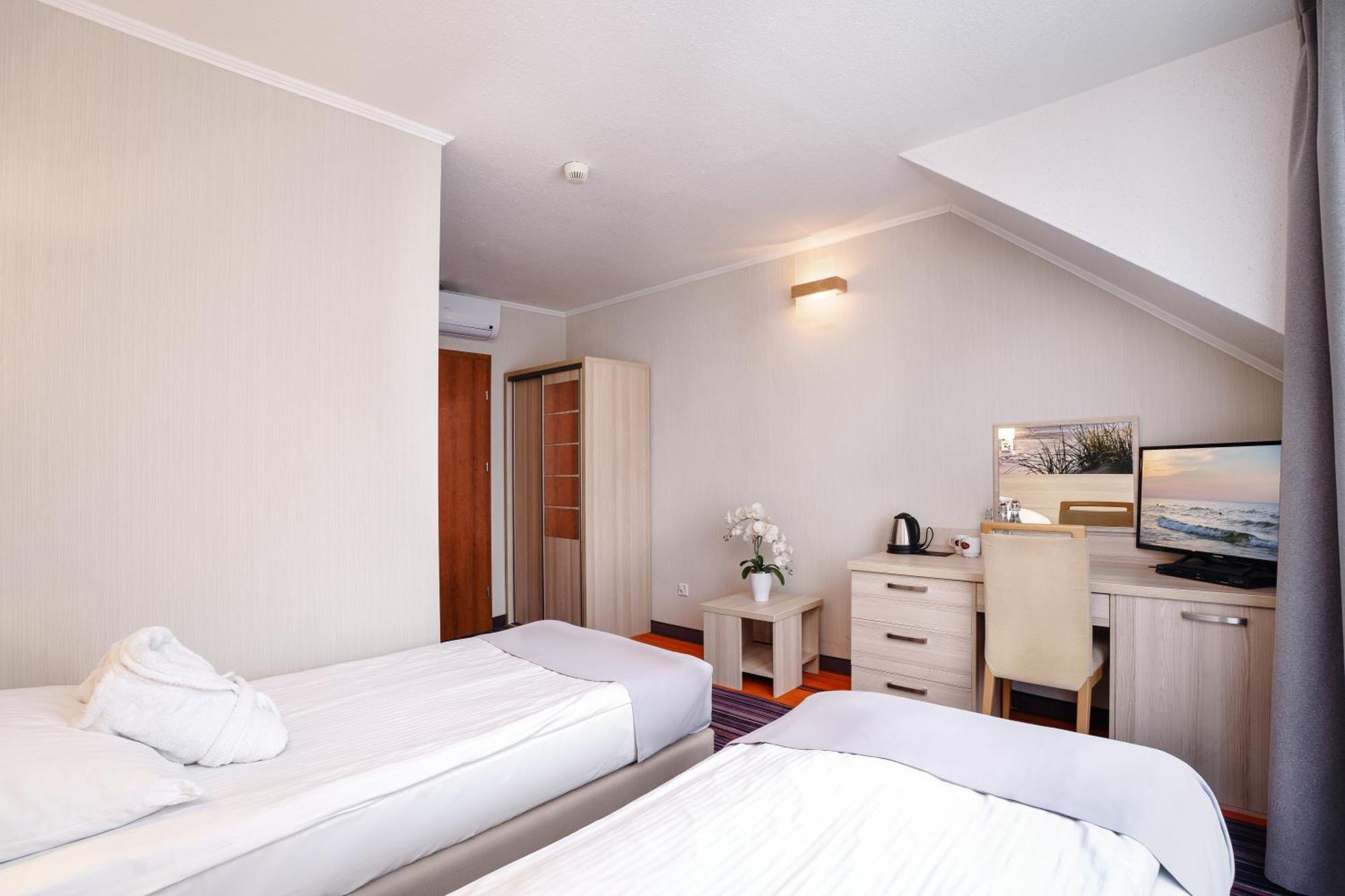 Hotel Spa Activia Jastrzebia Gora Exterior photo