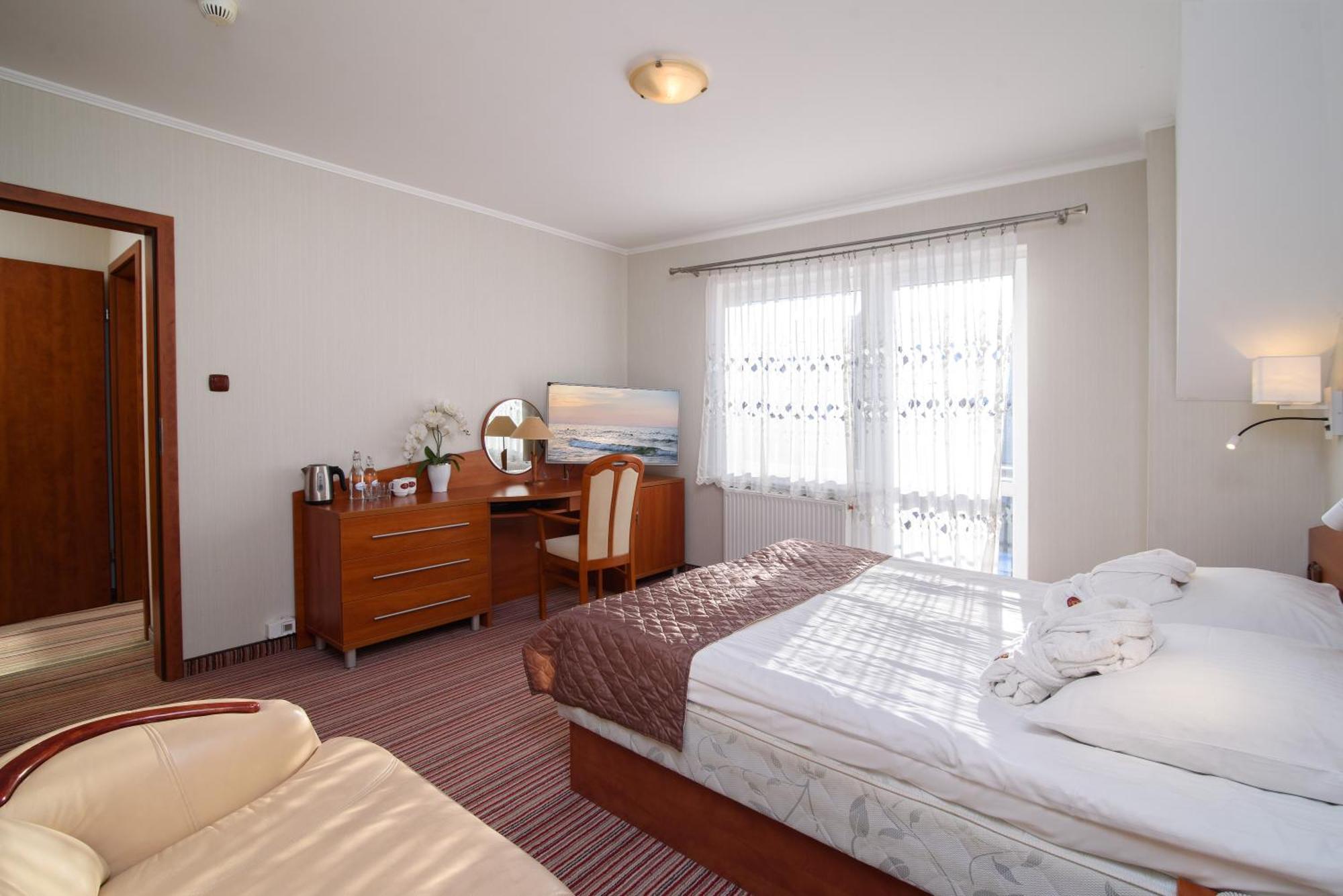 Hotel Spa Activia Jastrzebia Gora Exterior photo